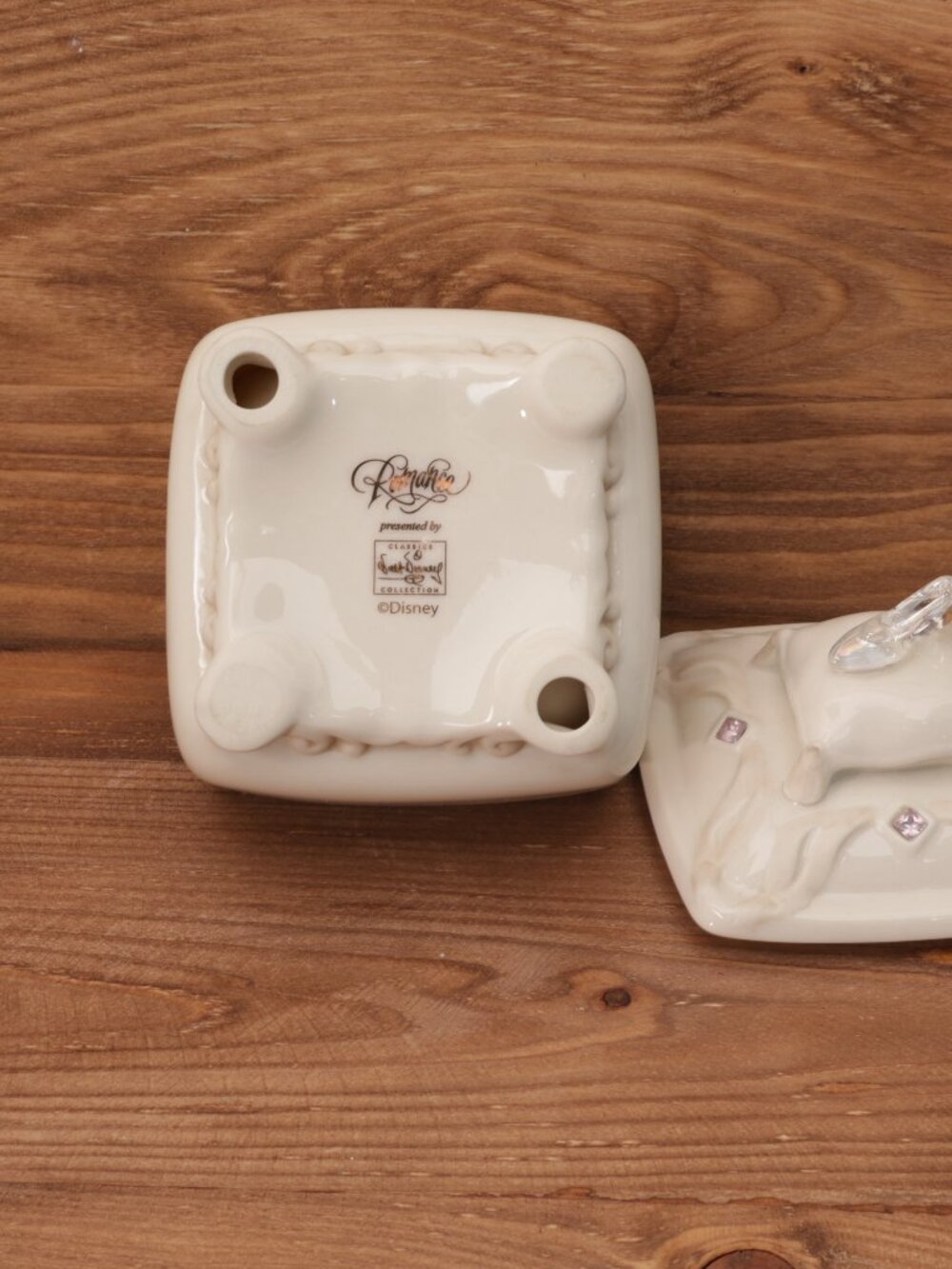WDCC Romance Collection Cinderella's Slipper Trinket Box Promotional Item - Picture 4 of 4